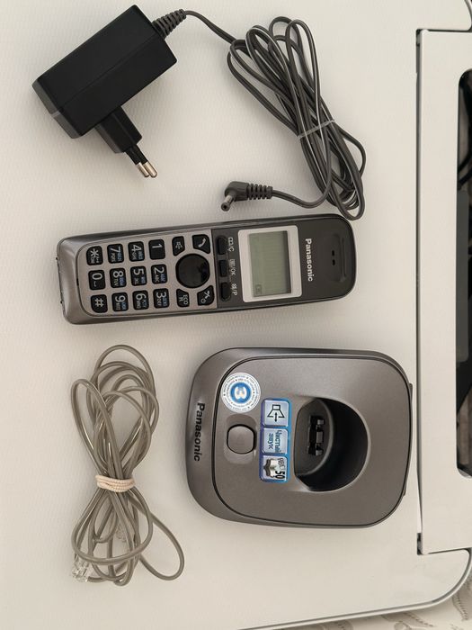 Продам стационарный телефон Panasonic