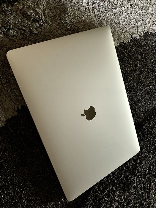 Macbook pro 15 512