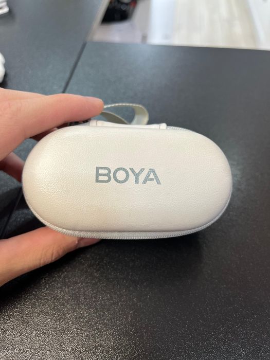 Продаю петличку BOYA