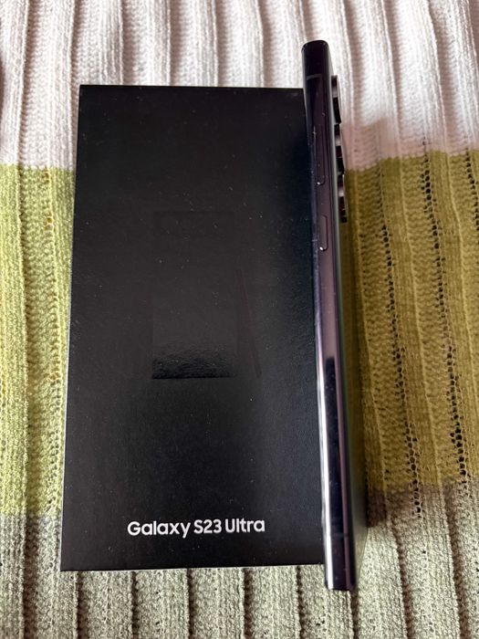 Samsung S23 Ultra 256gb с гаранция.