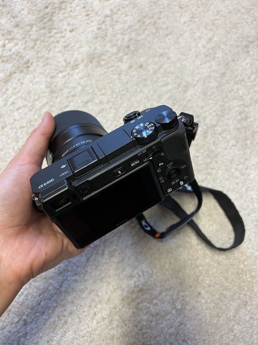 Продам Sony Alpha a6400 4K