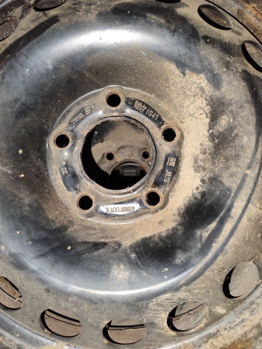 Set jante oțel cu anvelope