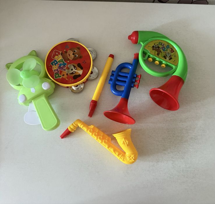 Игрушки, детские  книги