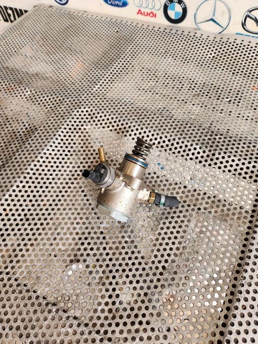 Pompa Inalta Presiune Audi A6 S6 RS6 A7 S7 RS7 A8 S8 RS8 Bentley 4.0 TFSI Cod T - Dezmembrari Arad