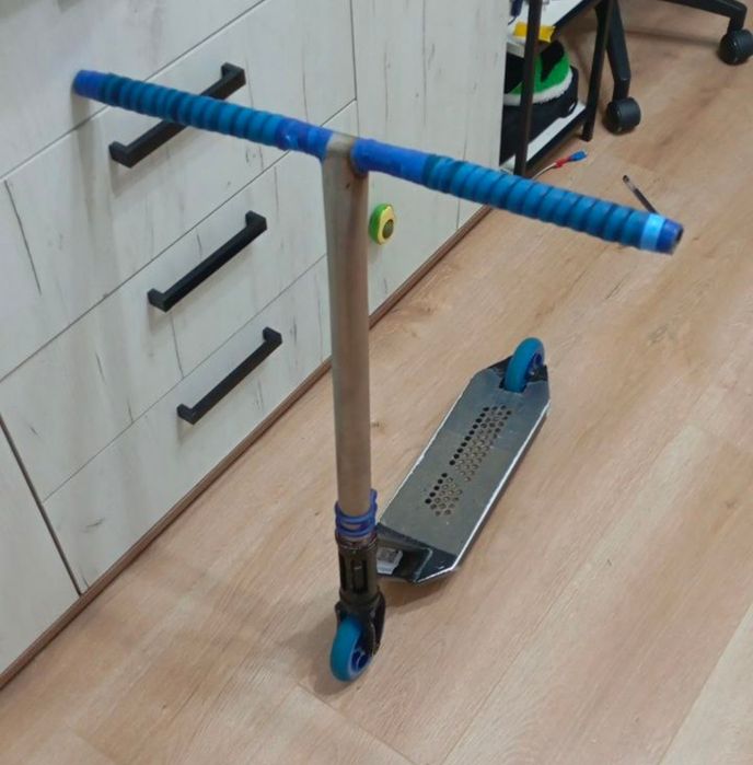 Трюковой самокат