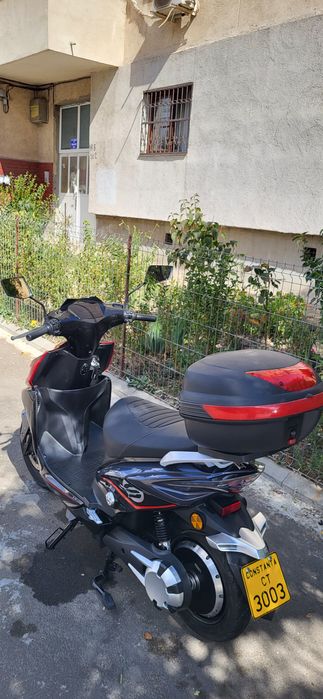 Scuter electric Storm cu sau fără Permis limitată 25km sau  60km la or