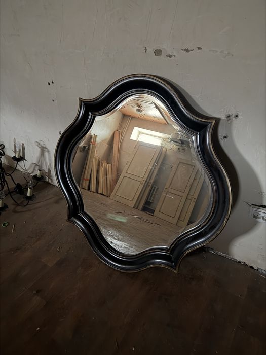 Люстры в хорошем качестве. Зеркало