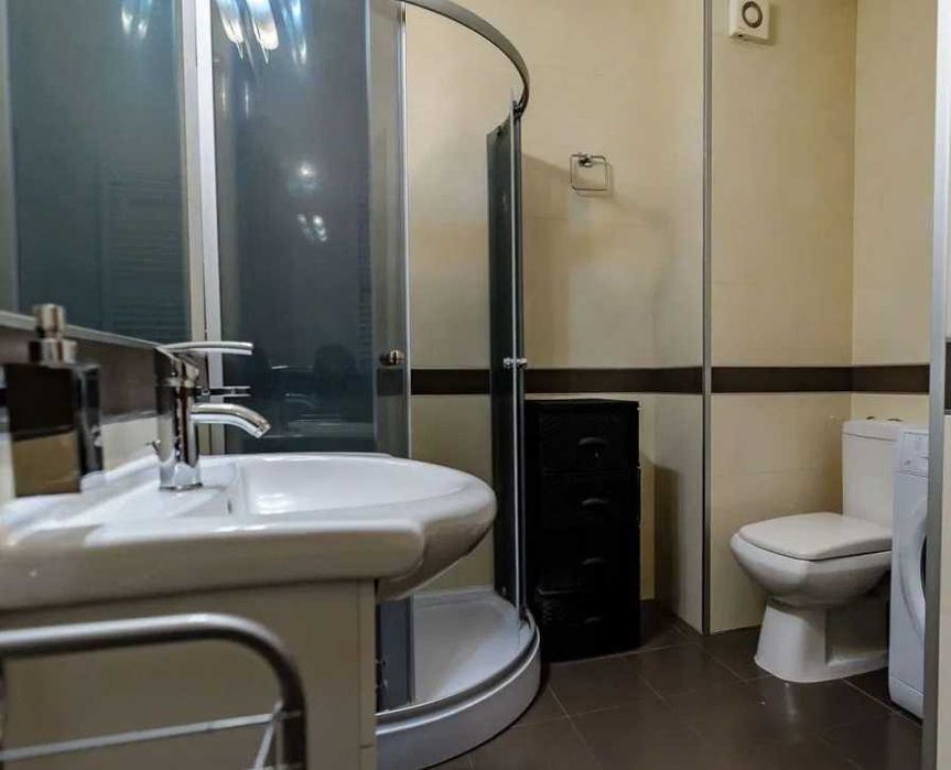 Дава се под наем Двустаен апартамент в Пловдив, Кючук Париж - 60 кв.м за 214.2 € - Снимка #2