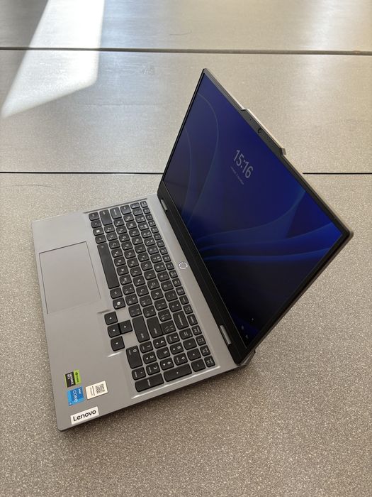 Lenovo LOQ 15irx10 2025г.