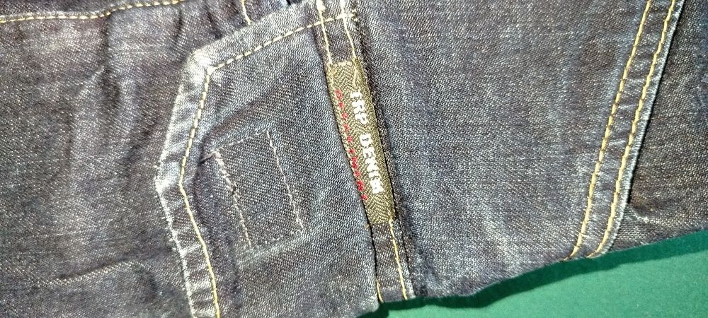 Продам джинсовые юбку