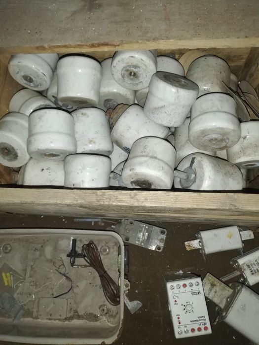 Изоляторы электрические