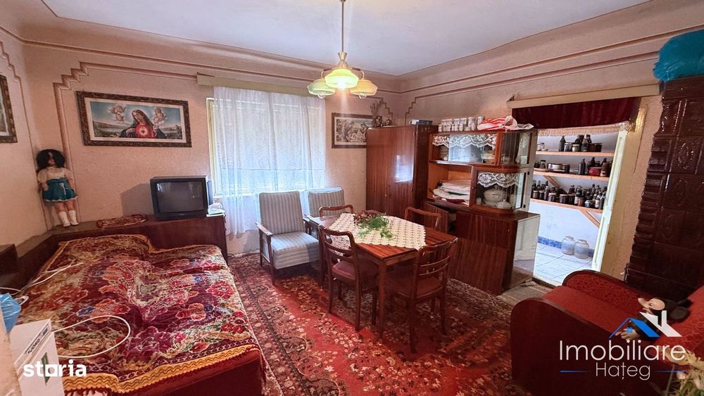 Casa 6 camere – Salasu de Sus | Suprafata generoasa | Anexe incluse