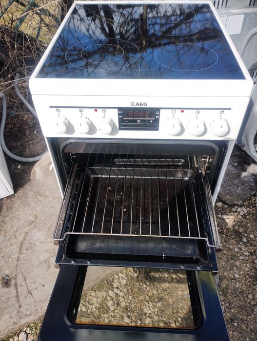 готварска печка AЕG керамика,Индукционни котлони