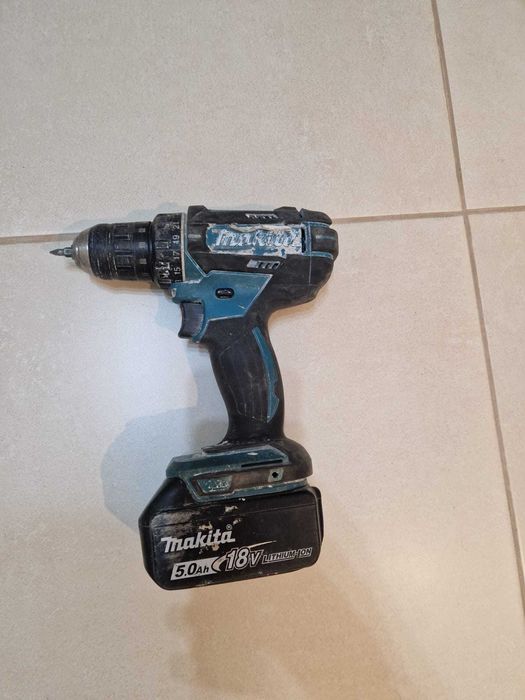 Set Makita - Polizor , masina de gaurit , 3 acumulatori + incarcator