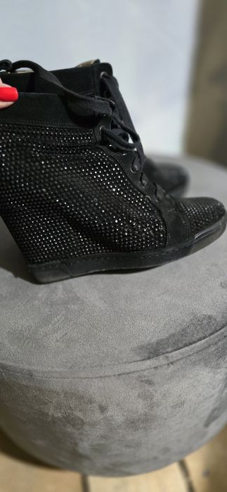 Ghete /botine piele intoarsa