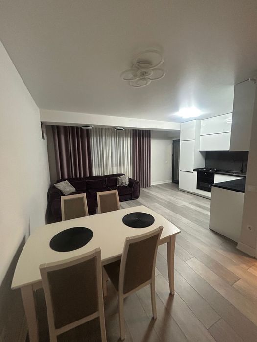 Inchiriez ap 2 camere central park