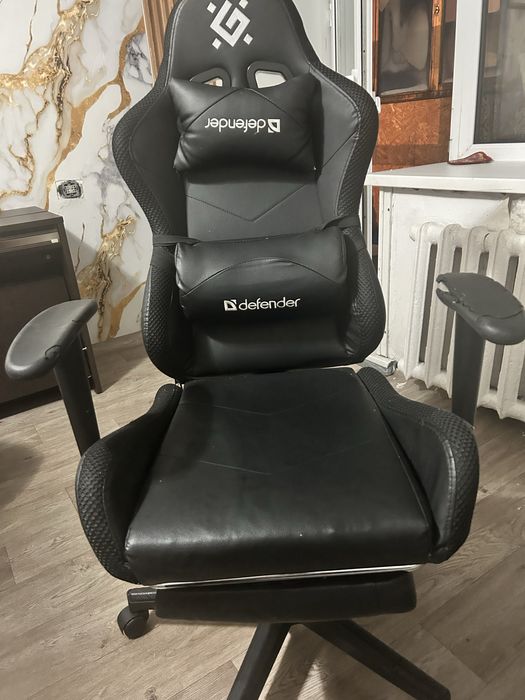 Продам игровое кресло