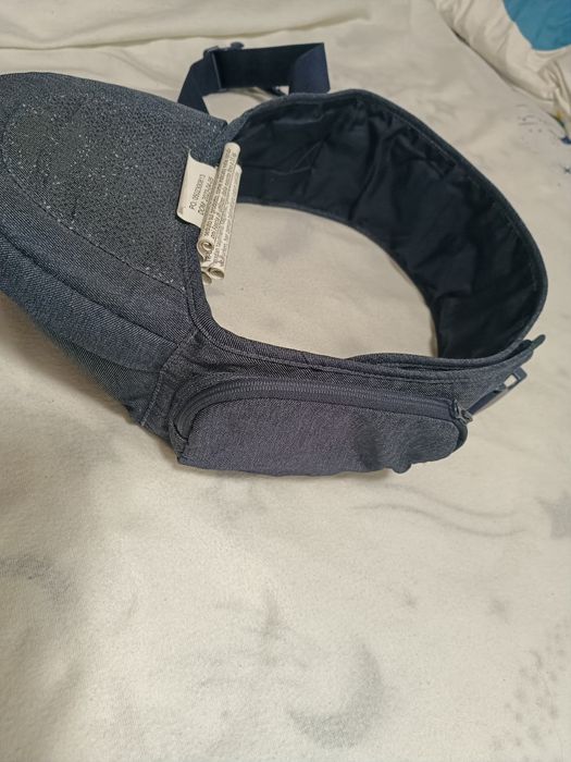 Marsupiu ergonomic multifunctional Chicco Hip Seat cu suport sold