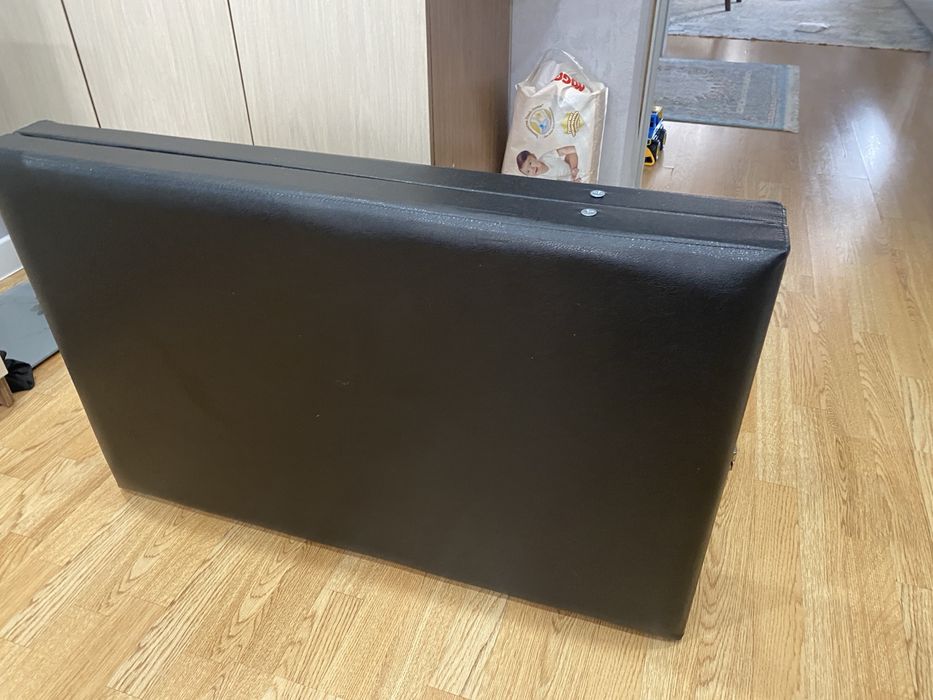 Кушетка для наращивания ресниц