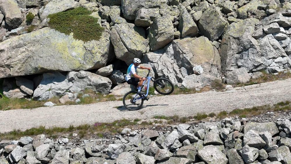 Specialized Epic EVO 8 – ~12.3 кг, състезателно, обслужено