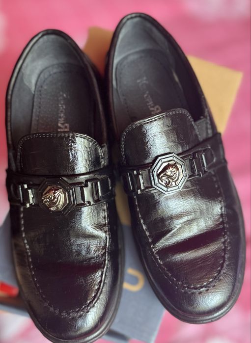 Продам школьную форму