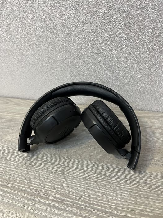 Наушники JBL Tune 520BT черный