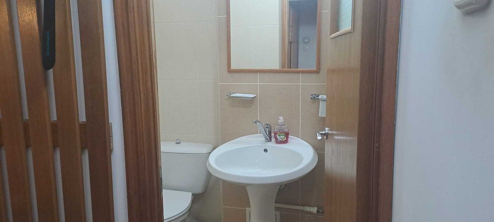 Apartament trei camere Exercitiu, etaj 3/4, liber
