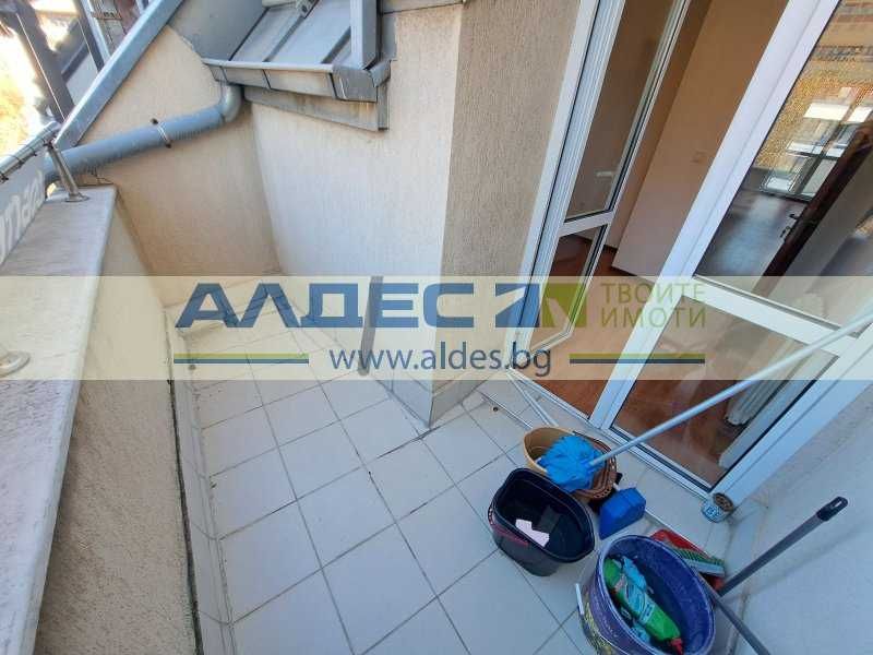 Продава се Тристаен апартамент в София, Център - 75 кв.м за 3747 €/кв.м - Снимка #12