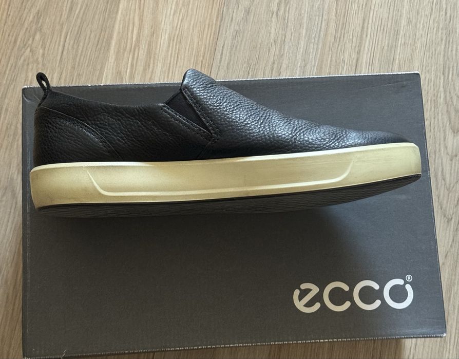 Кожаная женска обувь