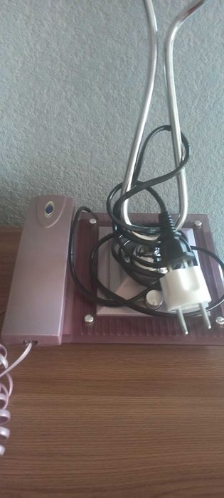 Телевизор, светильник,  салатник