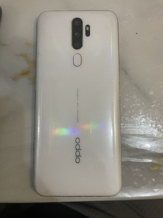 OPPO A5 2020года.
