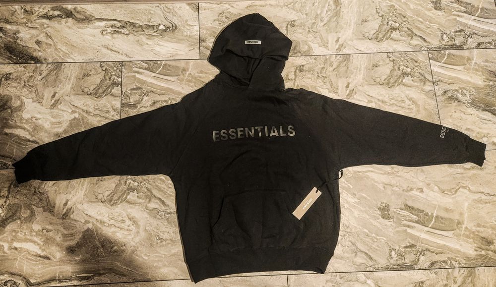 Hanorac essential stockx