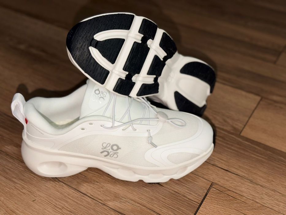 Продам кросовки