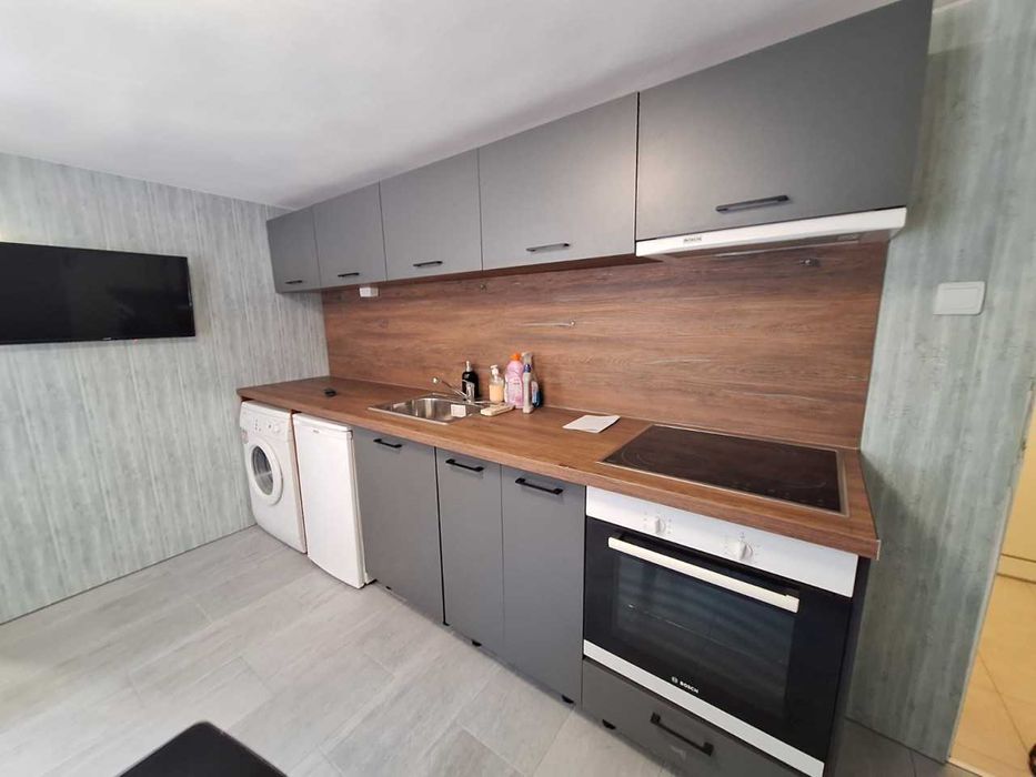 Продава се Двустаен апартамент в Пловдив, Център - 45 кв.м за 2178 €/кв.м - Снимка #2