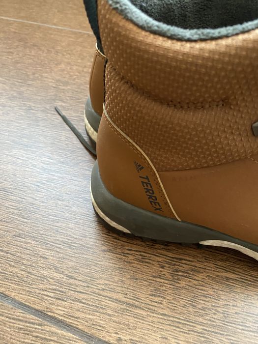 Кроссовки зимние