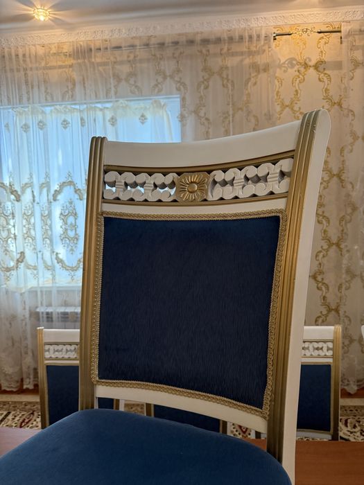 Стулья деревянные