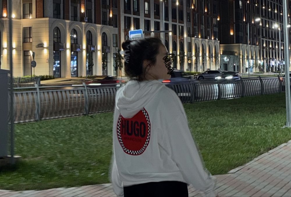 ХУДИ HUGO в белом цвете