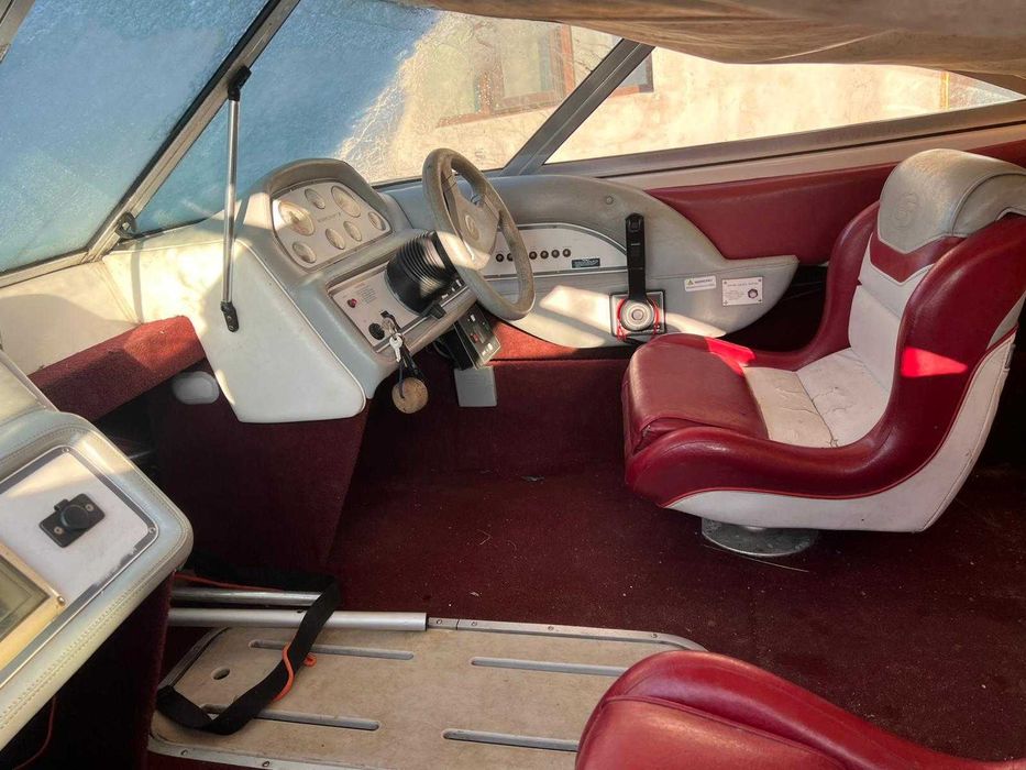 Vând barca impecabila