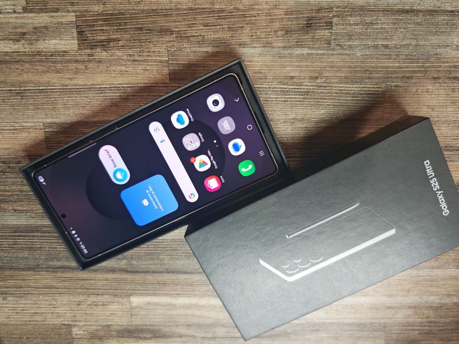 Като нов Samsung Galaxy S25 Ultra 512 GB Гаранция