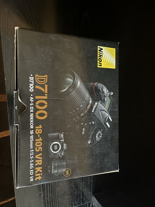 Тяло Nikon D7100 на 23К кадъра