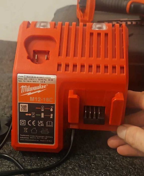 Milwaukee M18 комплект - M18 BPDN  M18 BID
