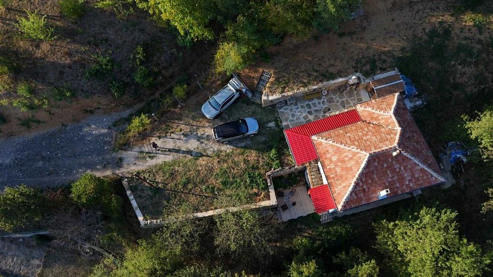 Продава се Къща в с. Драгневци, Област Габрово - 100 кв.м за 1400 €/кв.м - Снимка #2