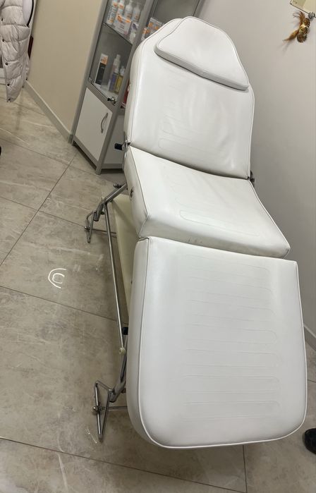 Козметична кушетка