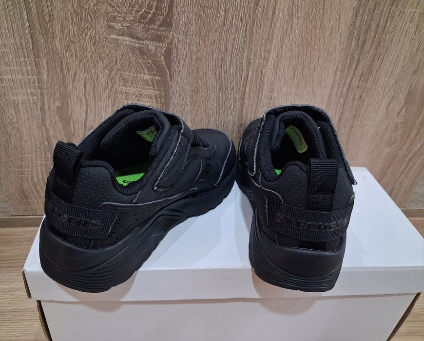 Детски маратонки Skechers Uno Lite