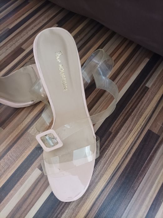 Летни сандали на Guess Patricia Pepe