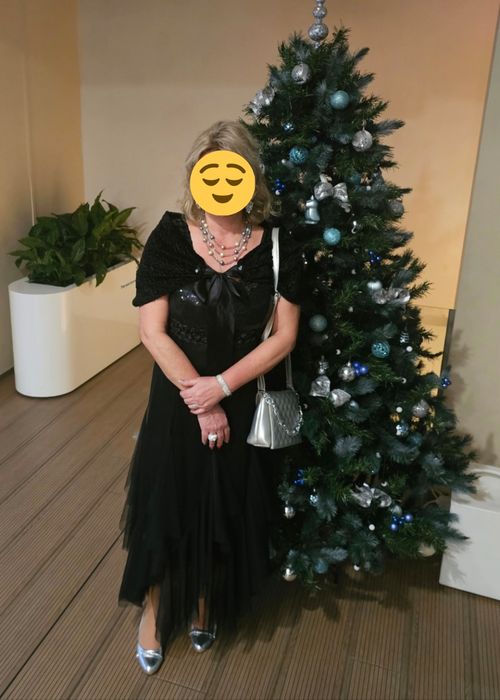 Луксозна дълга черна вечерна рокля