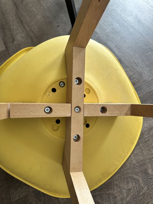 Продам стулья 2шт