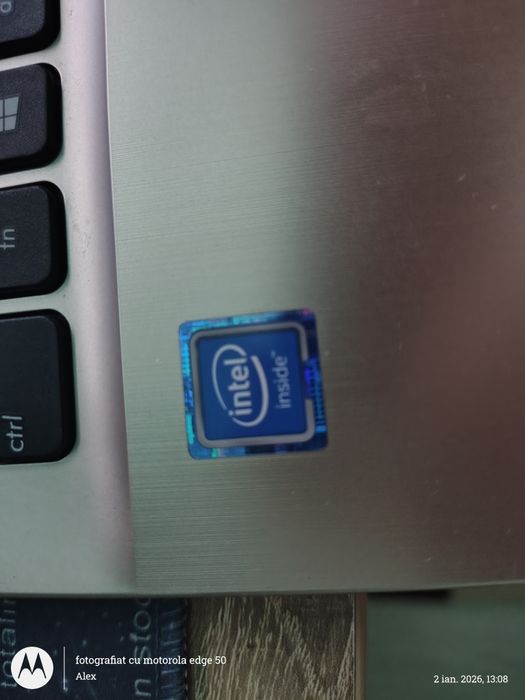 Laptop Asus Vivobook Max