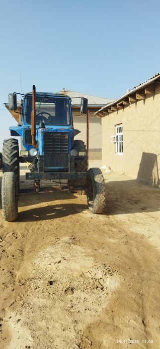 Трактор нахадууу