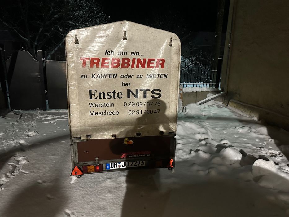 Remorcă 750kg cu sistem de frânare